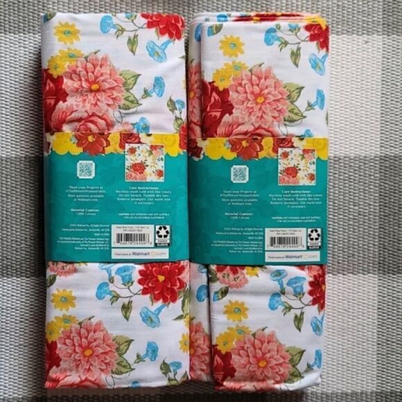 🦋 New Pioneer Woman Sweet Rose Fabric - 2 Packs for a Total of 6 Y… - Picture 3 of 7